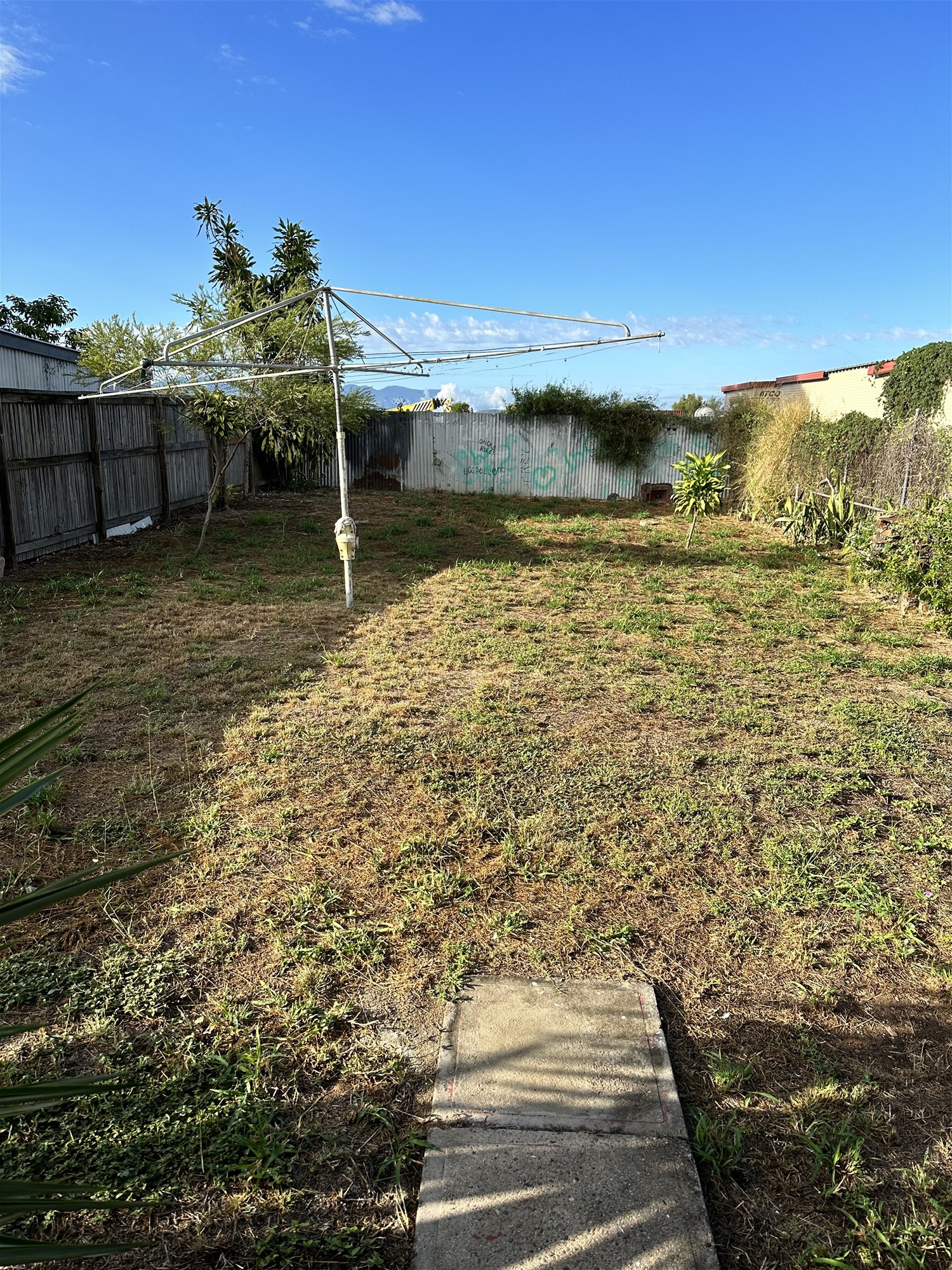 City/Stadium /Port / Amazing quiet 13