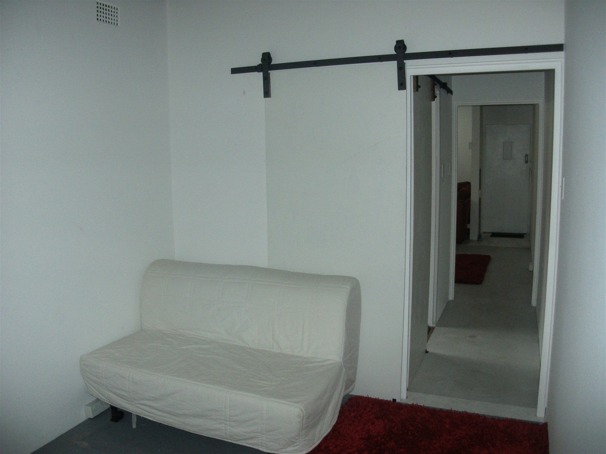 CRONULLA BEACH  1 BEDROOM 3