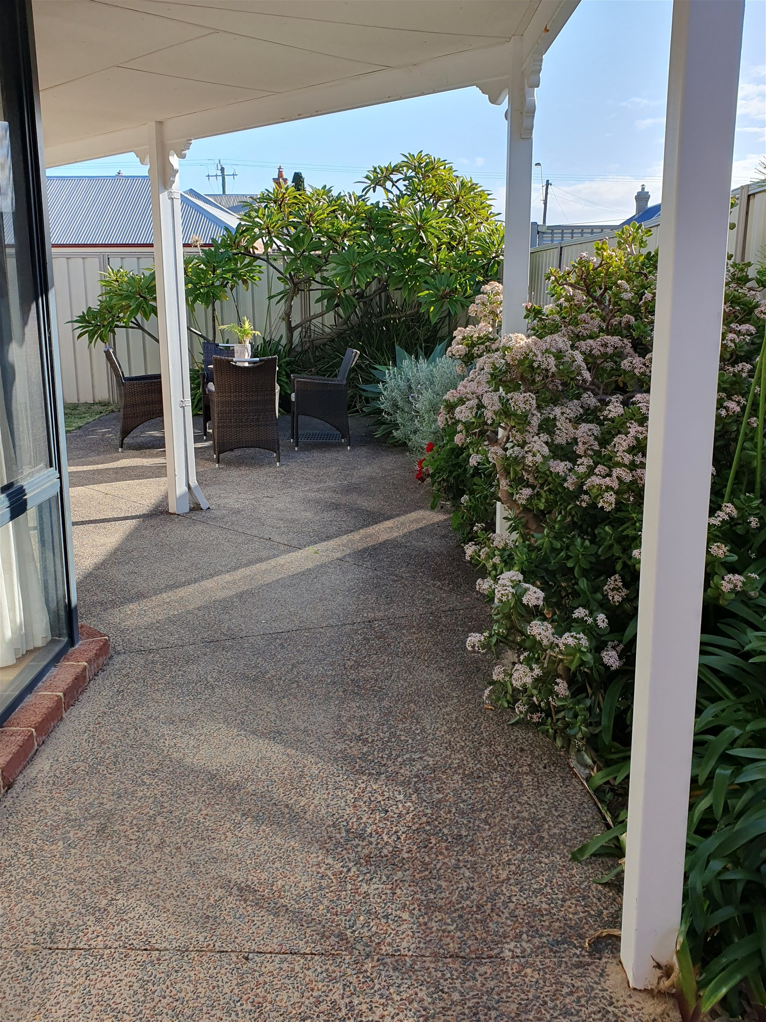 Offers Over $450,000 27