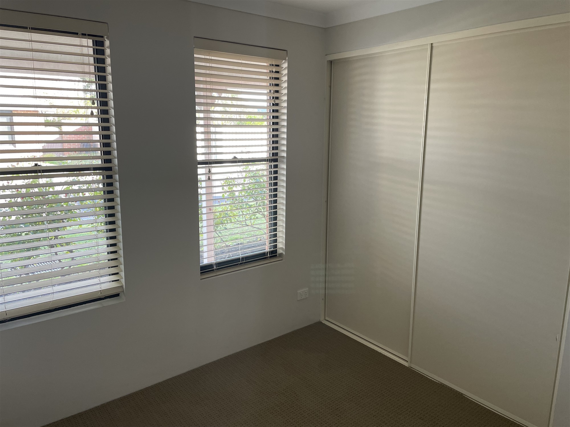 Offers Over $450,000 23