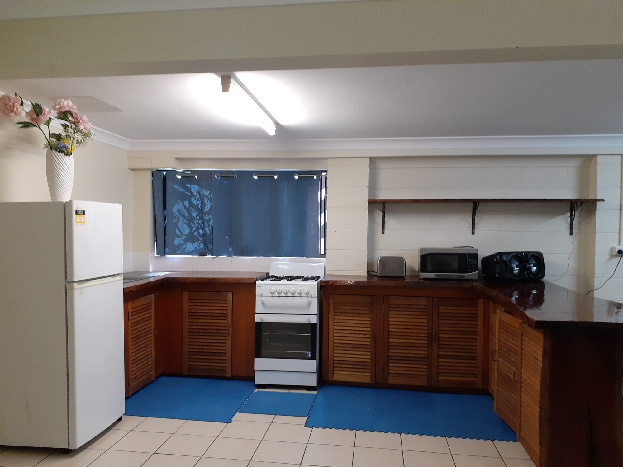 Welcome to 36 Tramican st 16