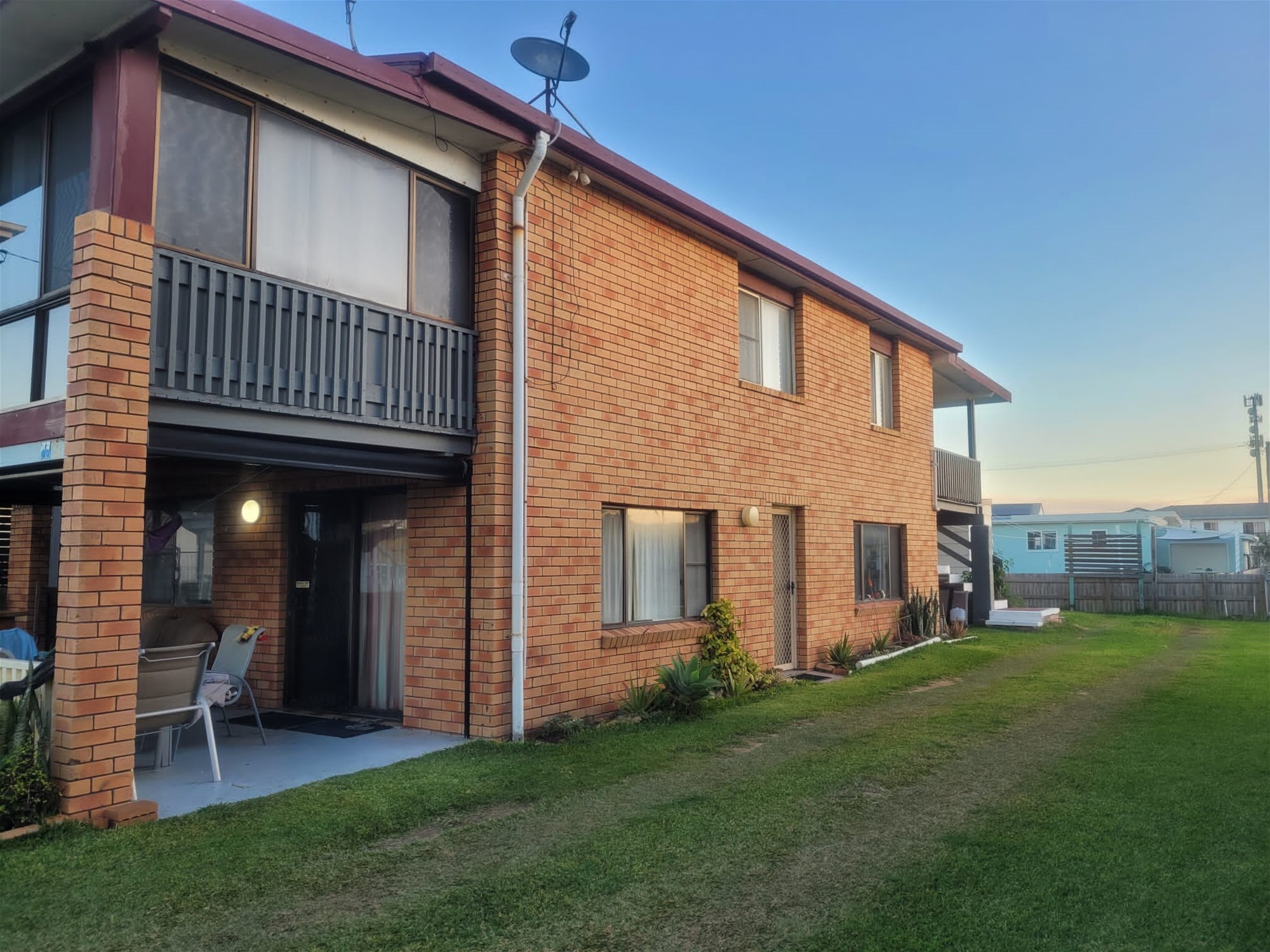 86 Ocean Road – Brooms 2