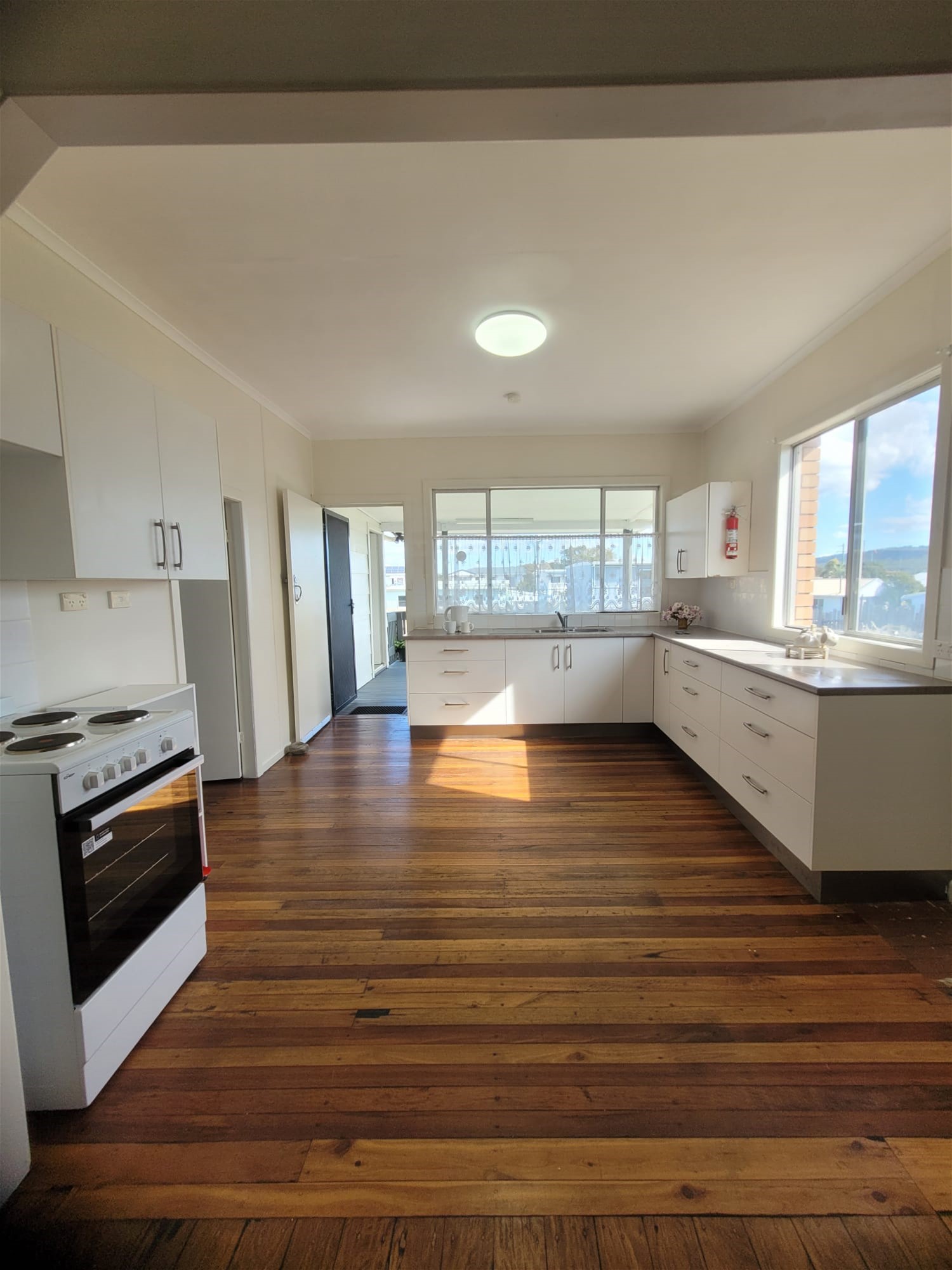 86 Ocean Road – Brooms 11