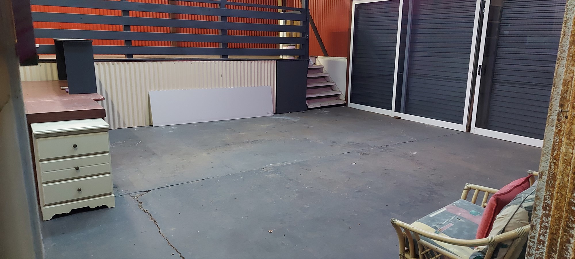 Unique dual zone, flood free 4