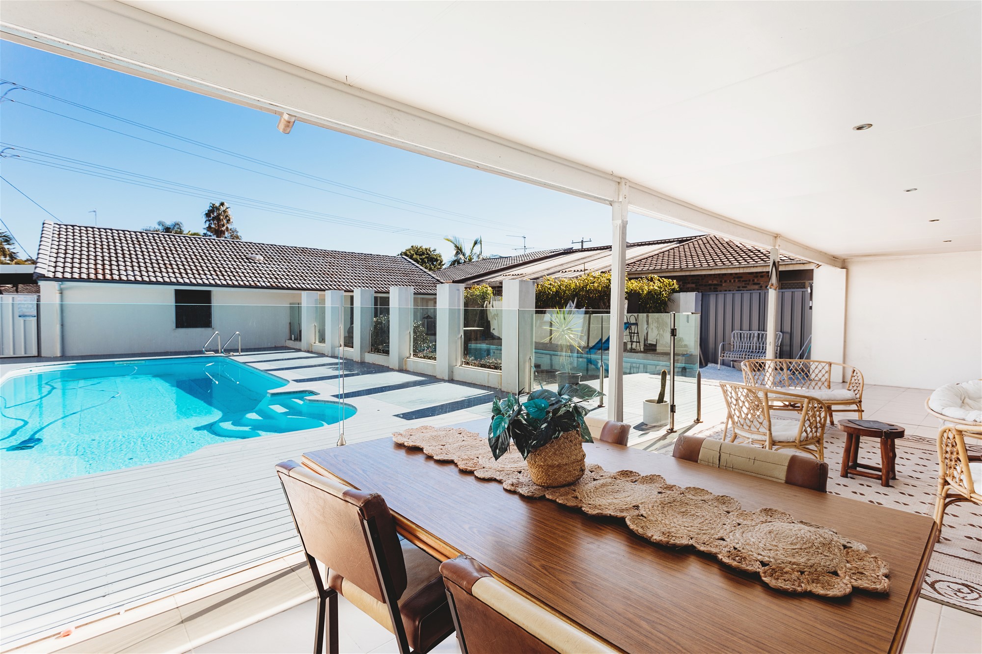 House and Granny flat right 2