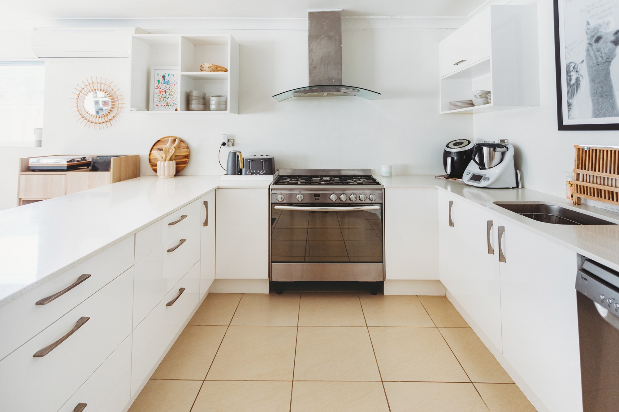 House and Granny flat right 12