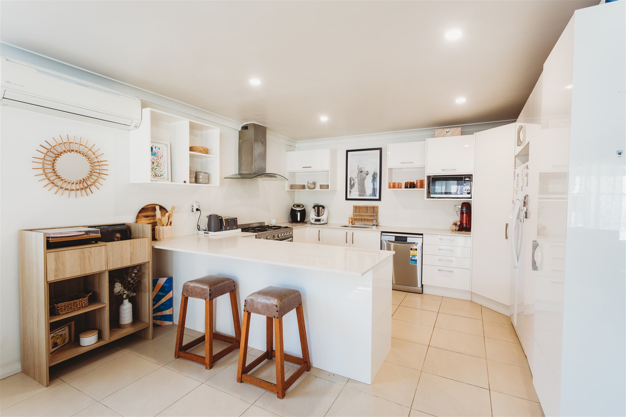 House and Granny flat right 14