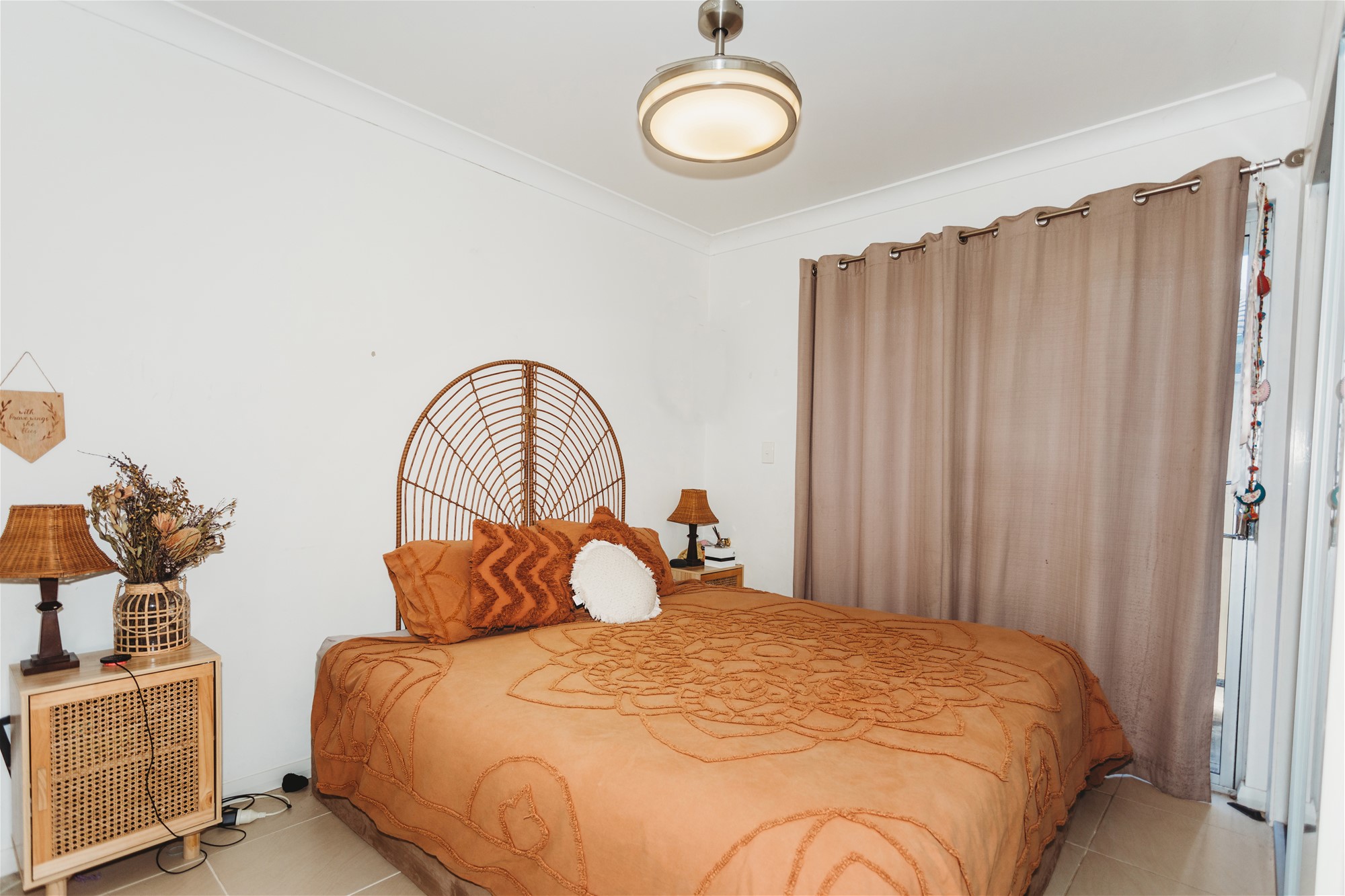 House and Granny flat right 19