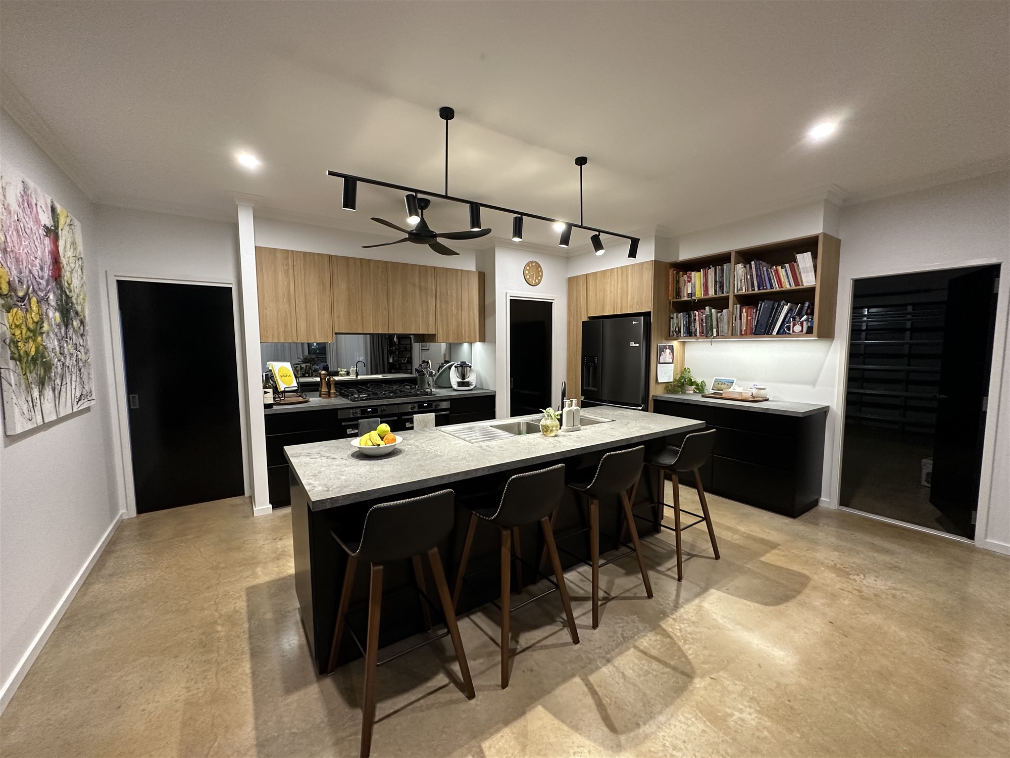 Immaculate Old Broome Property 4