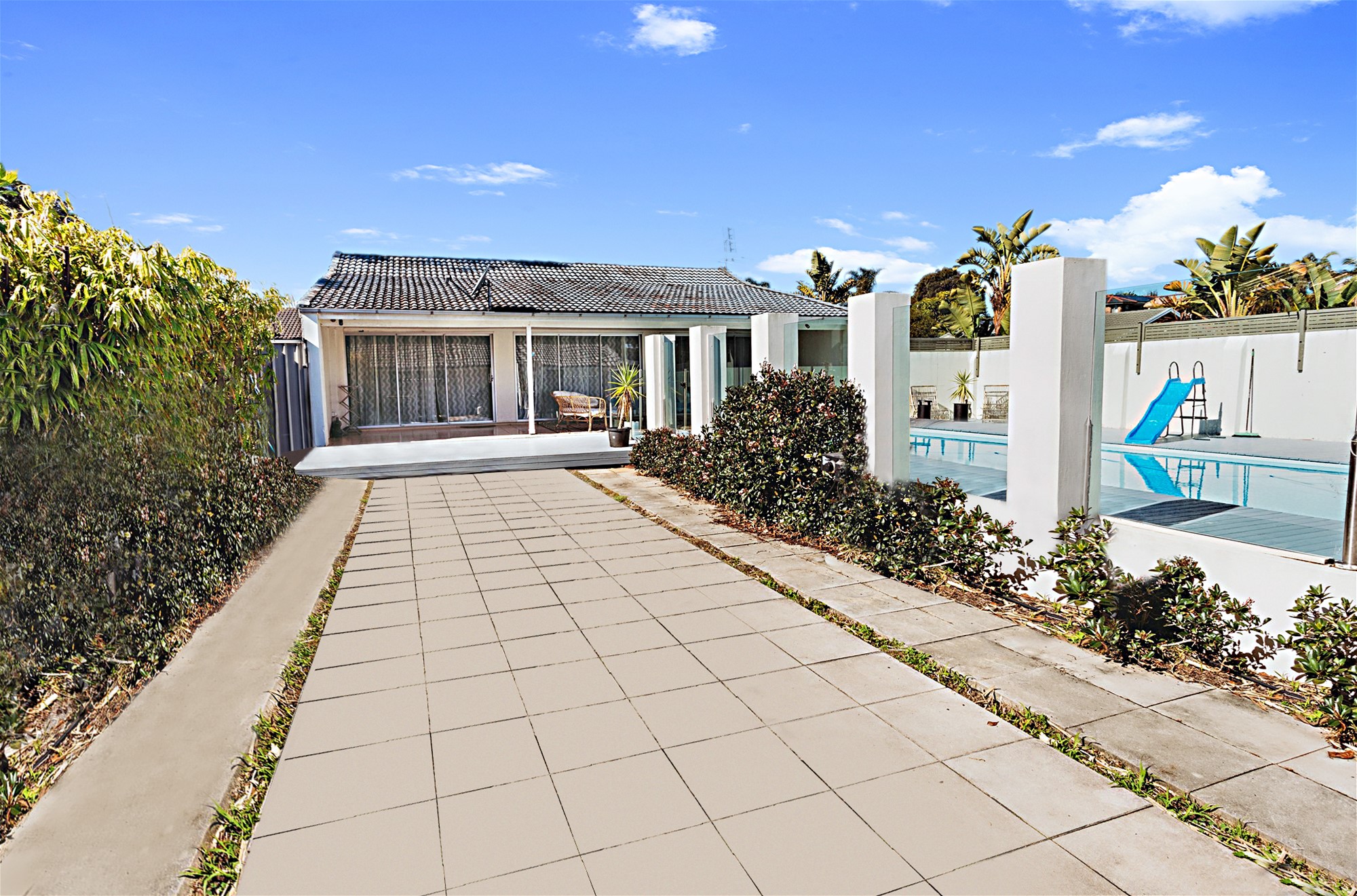 House and Granny flat right 6