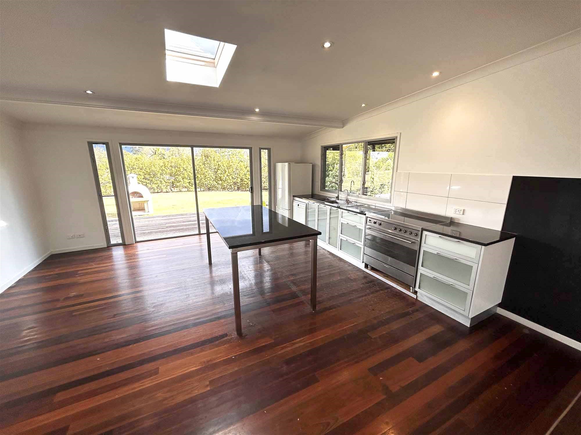 Two architecturally designed family homes 10