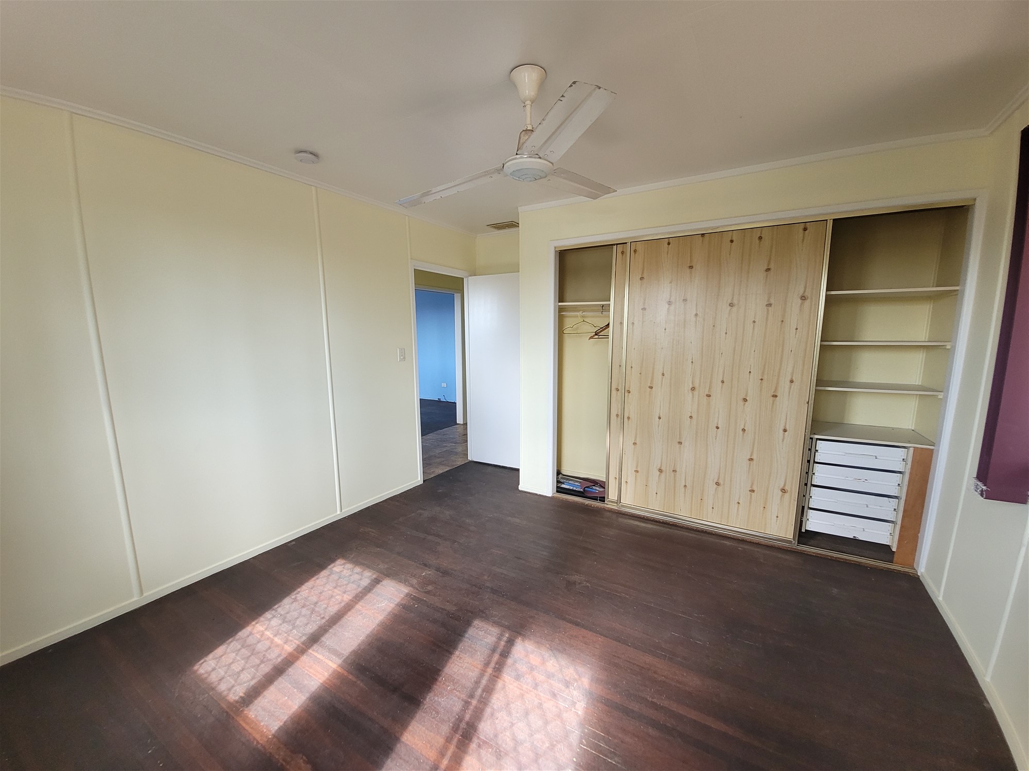 3 bedroom house with 2 5