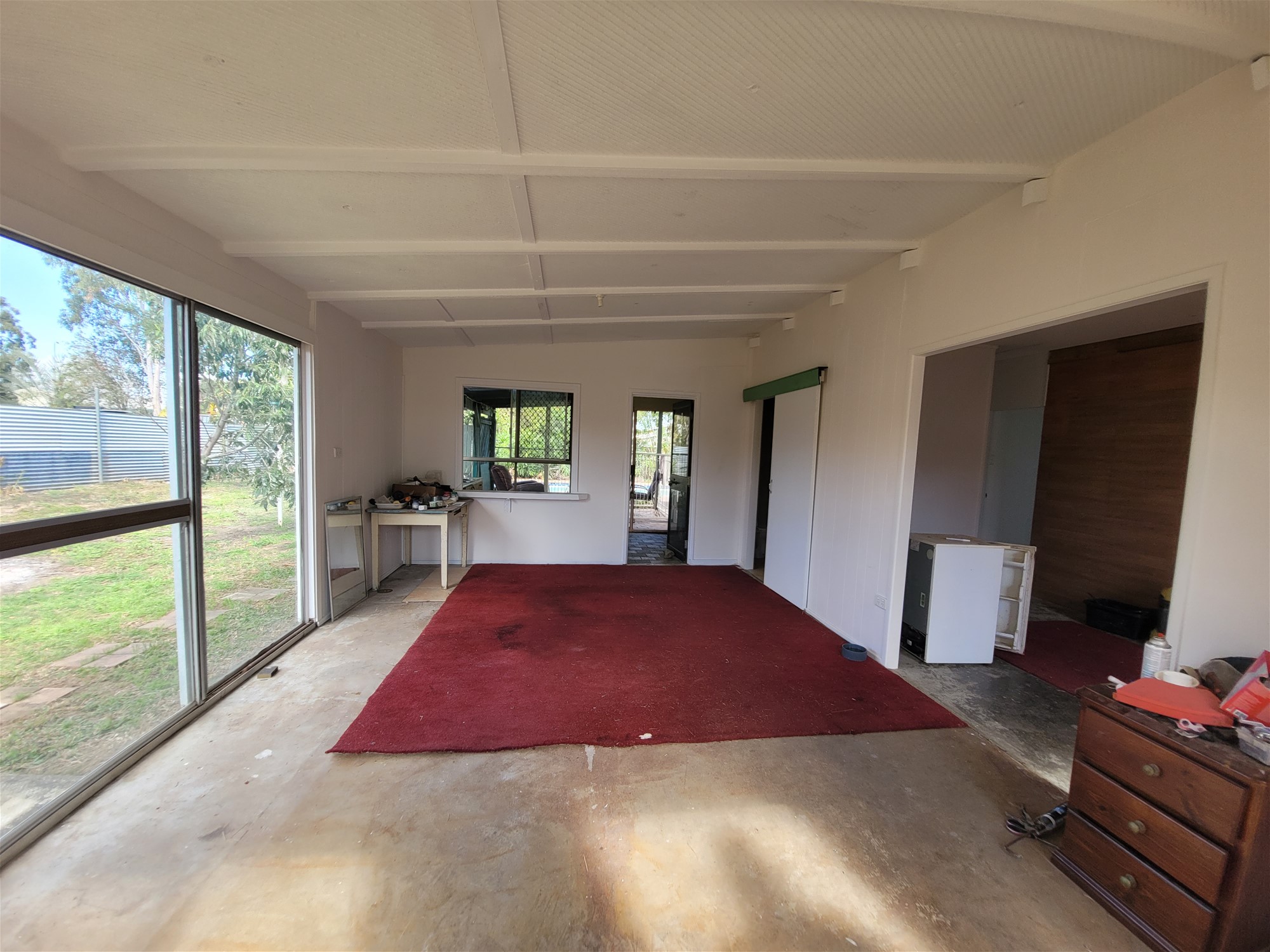 3 bedroom house with 2 13