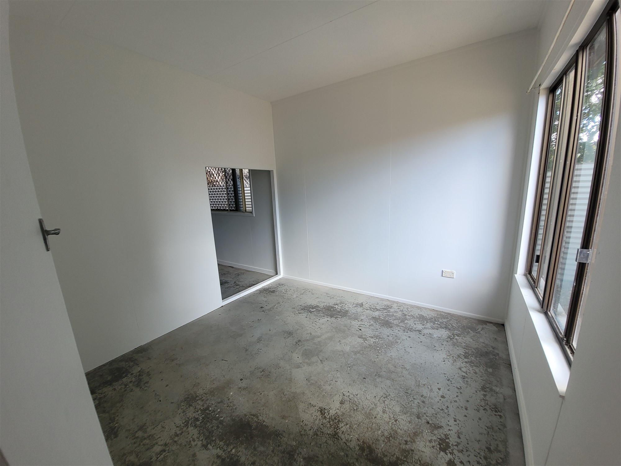 3 bedroom house with 2 15