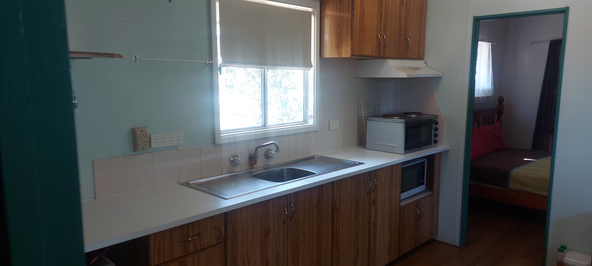 Unique dual zone, flood free 18