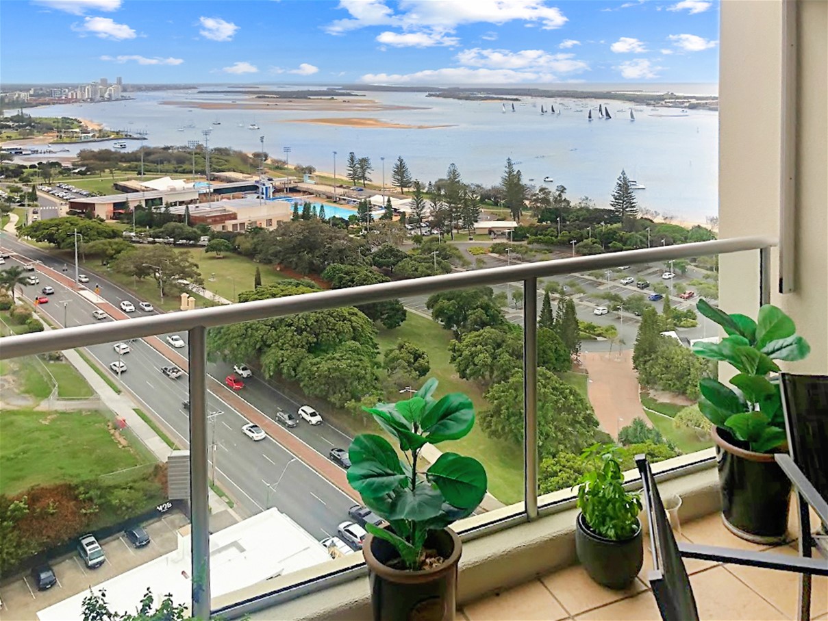 PIVOTAL POINT, rare find, Broadwater Views, Oversize, high floor apartment, ideal for executives, retirees or singles