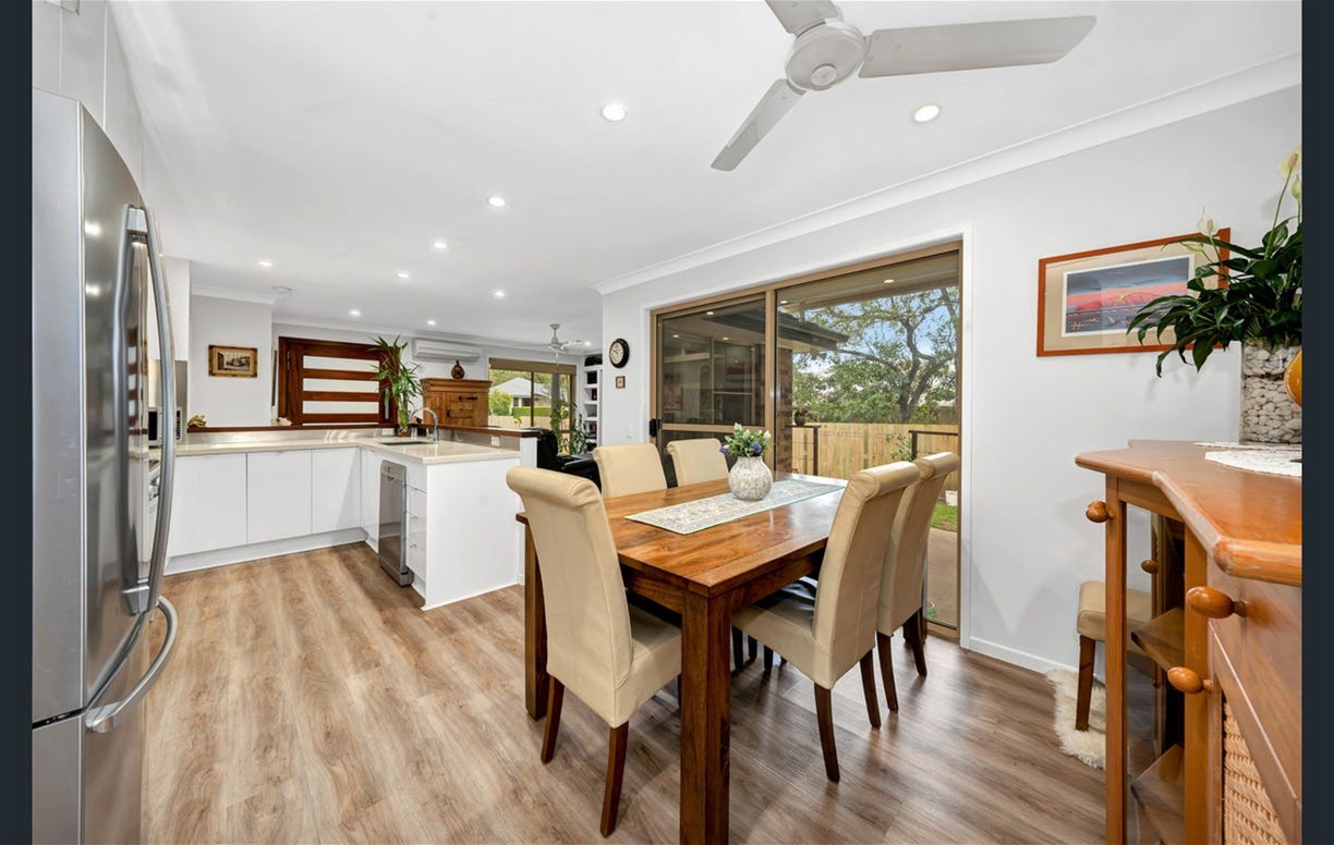 Charming living in Canungra 2