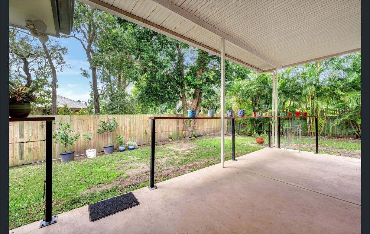 Charming living in Canungra 7