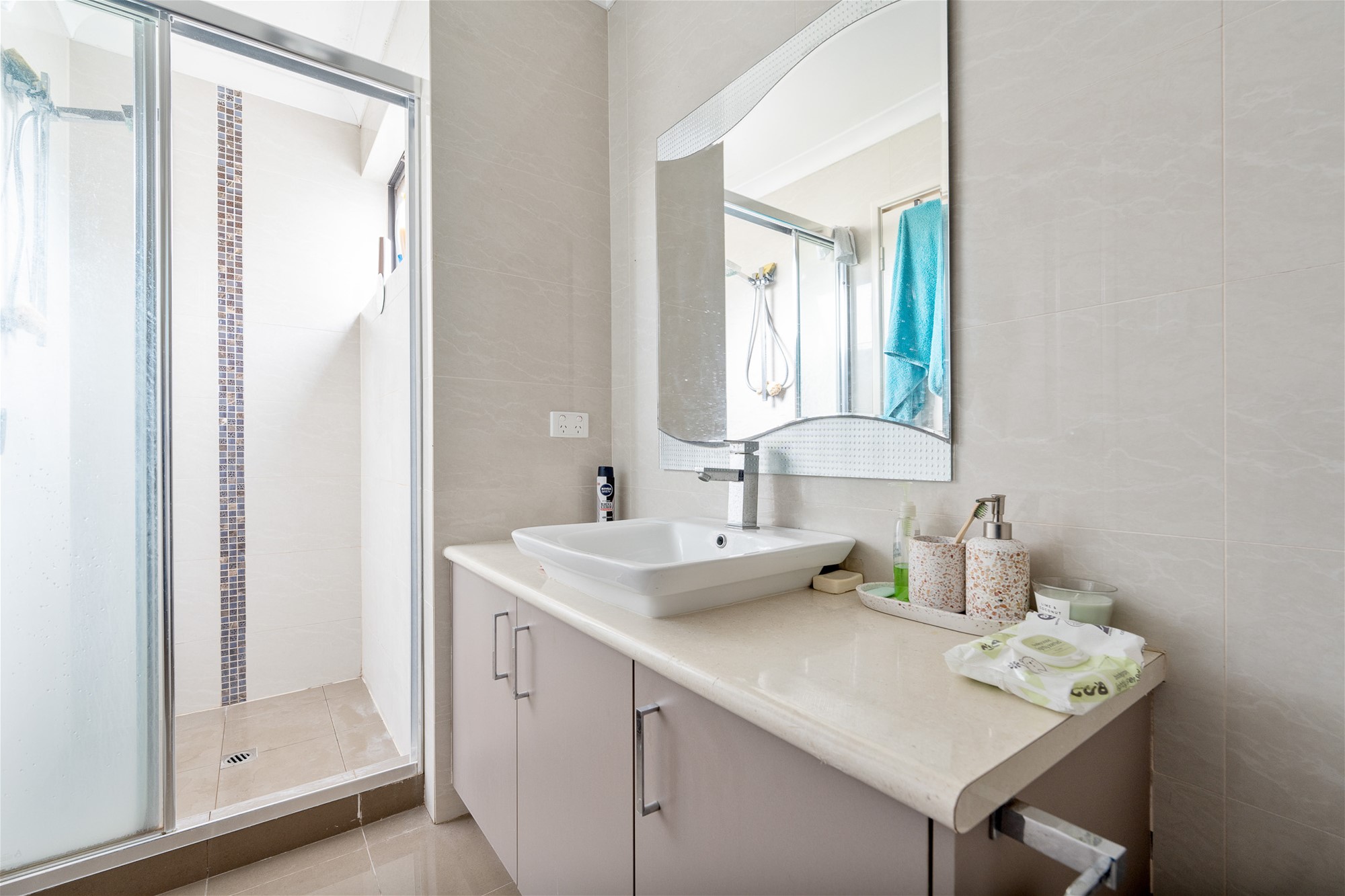 UNDER OFFER 13