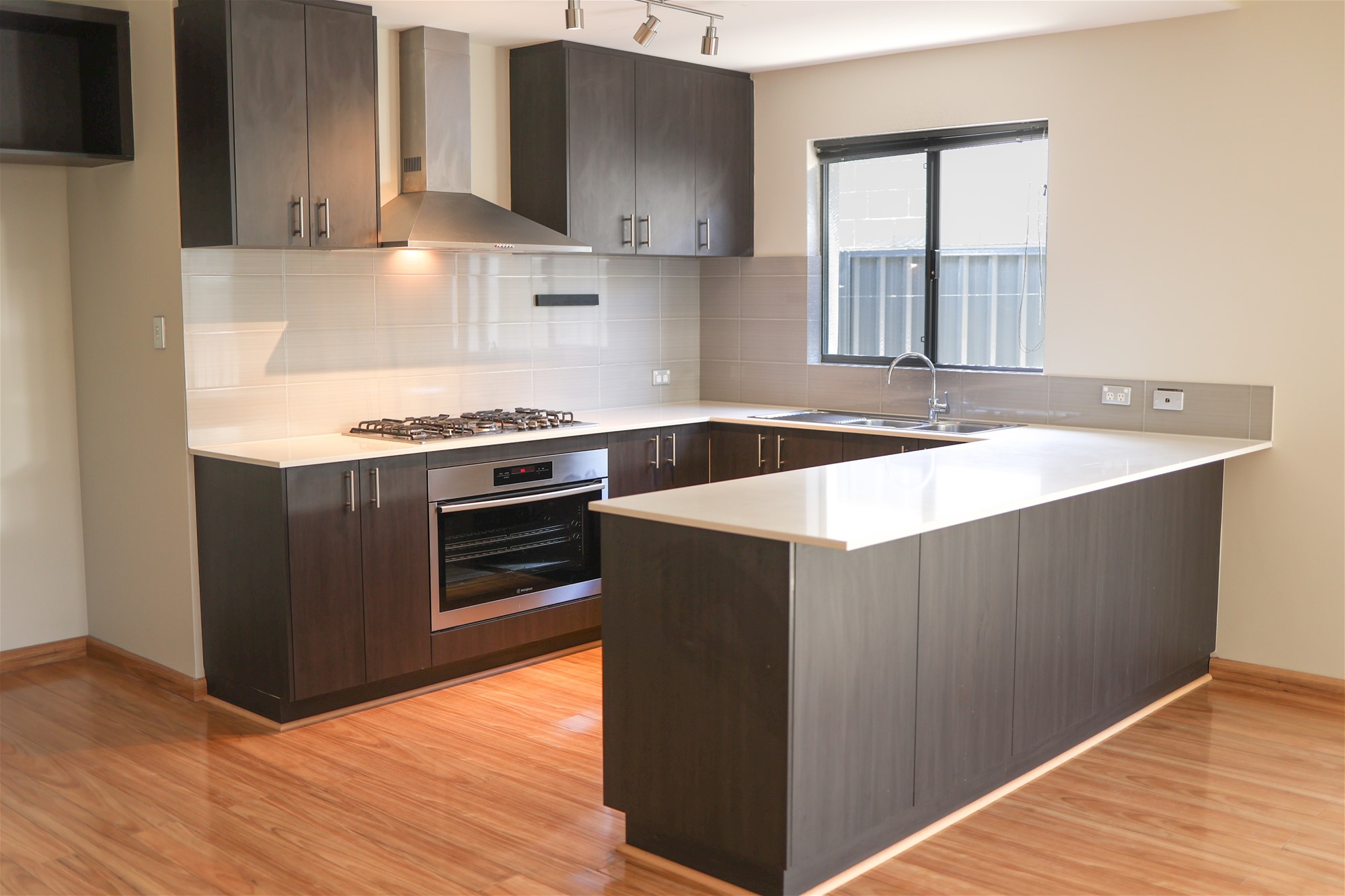 Stylish 3-bedroom villa in one 5