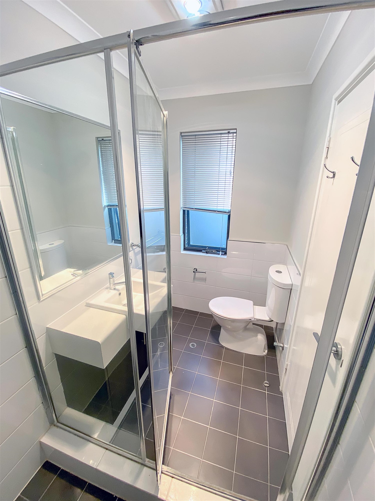 Stylish 3-bedroom villa in one 8