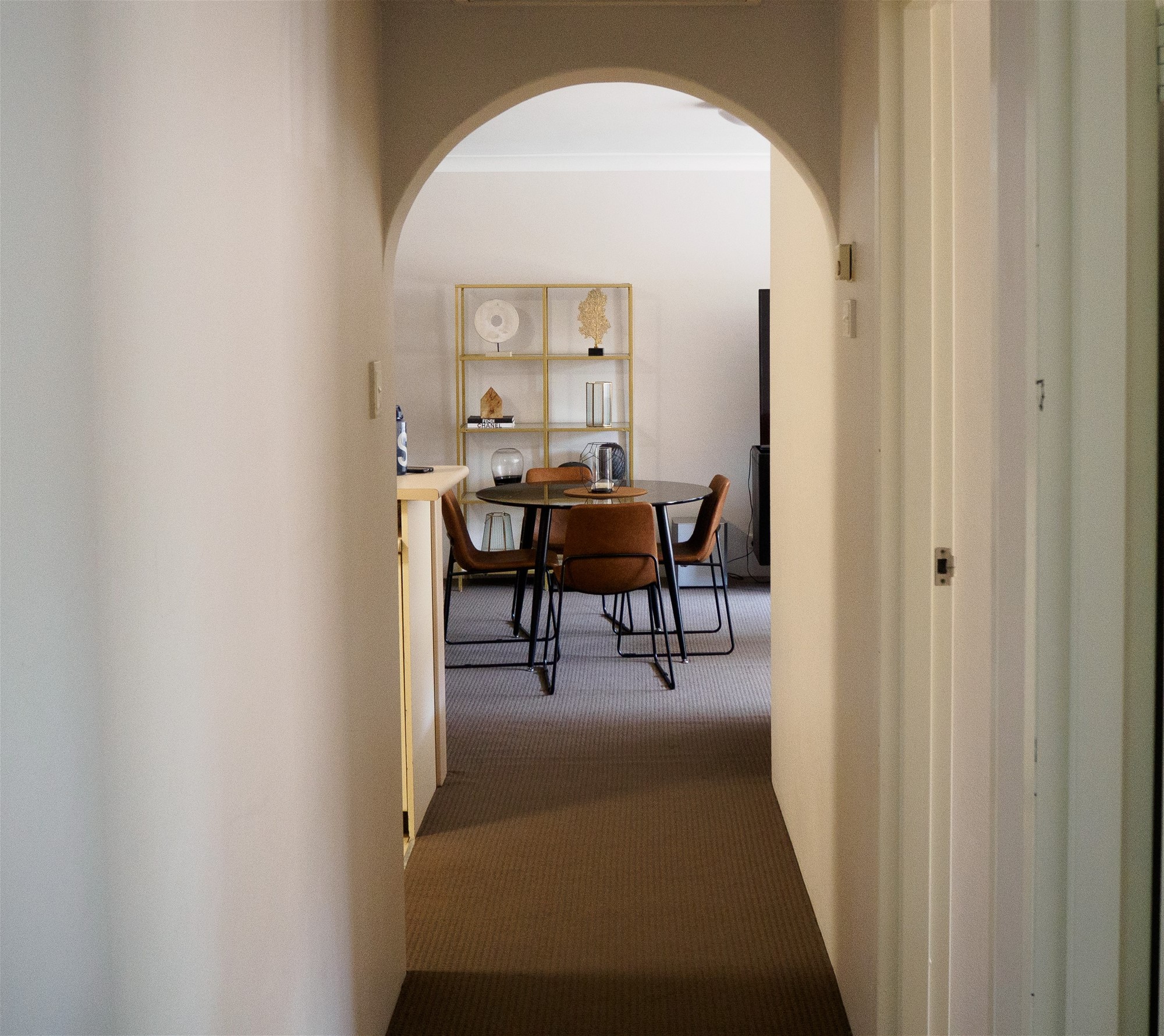 Under Offer – Lake side 7
