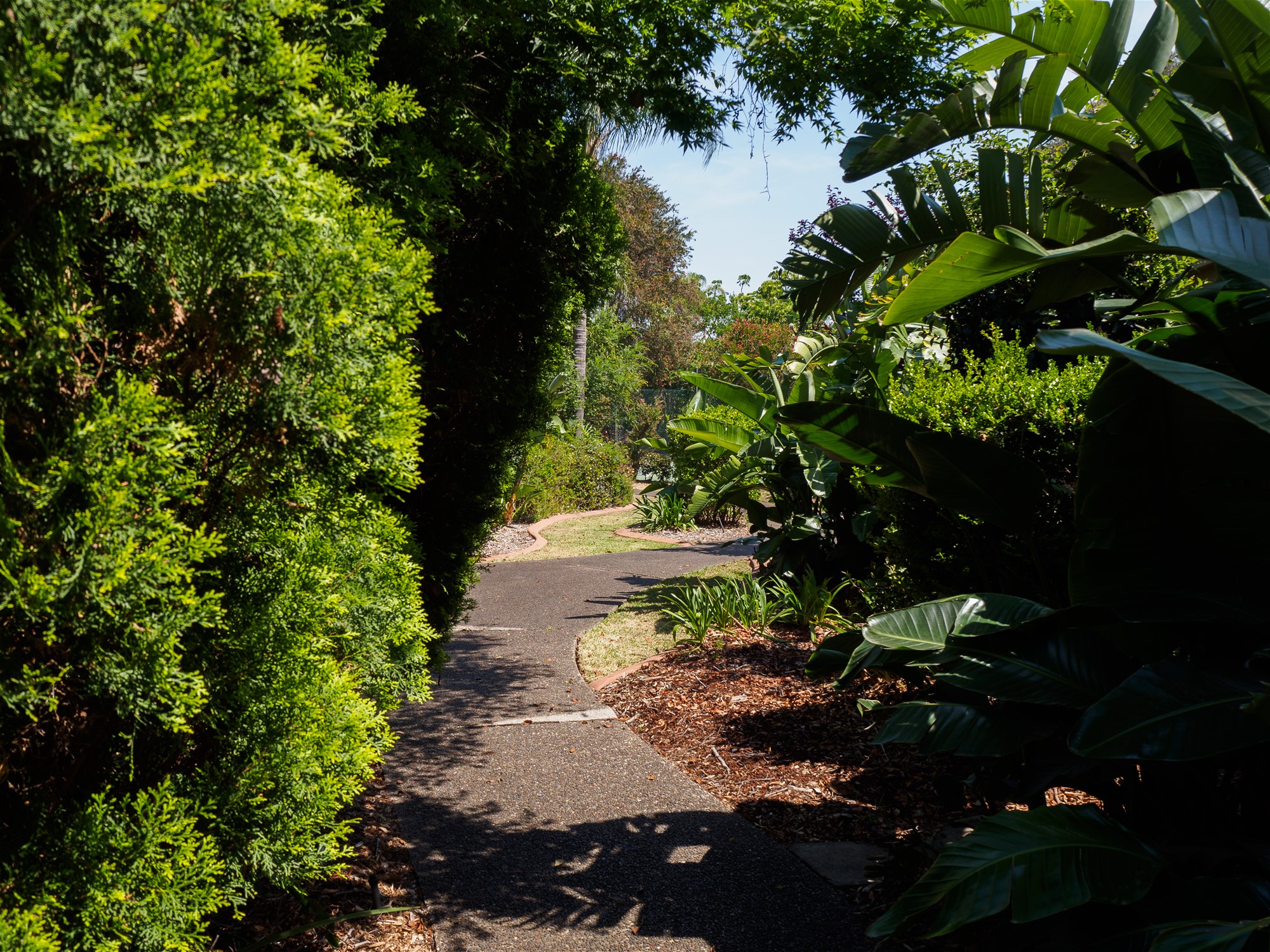 Under Offer – Lake side 12