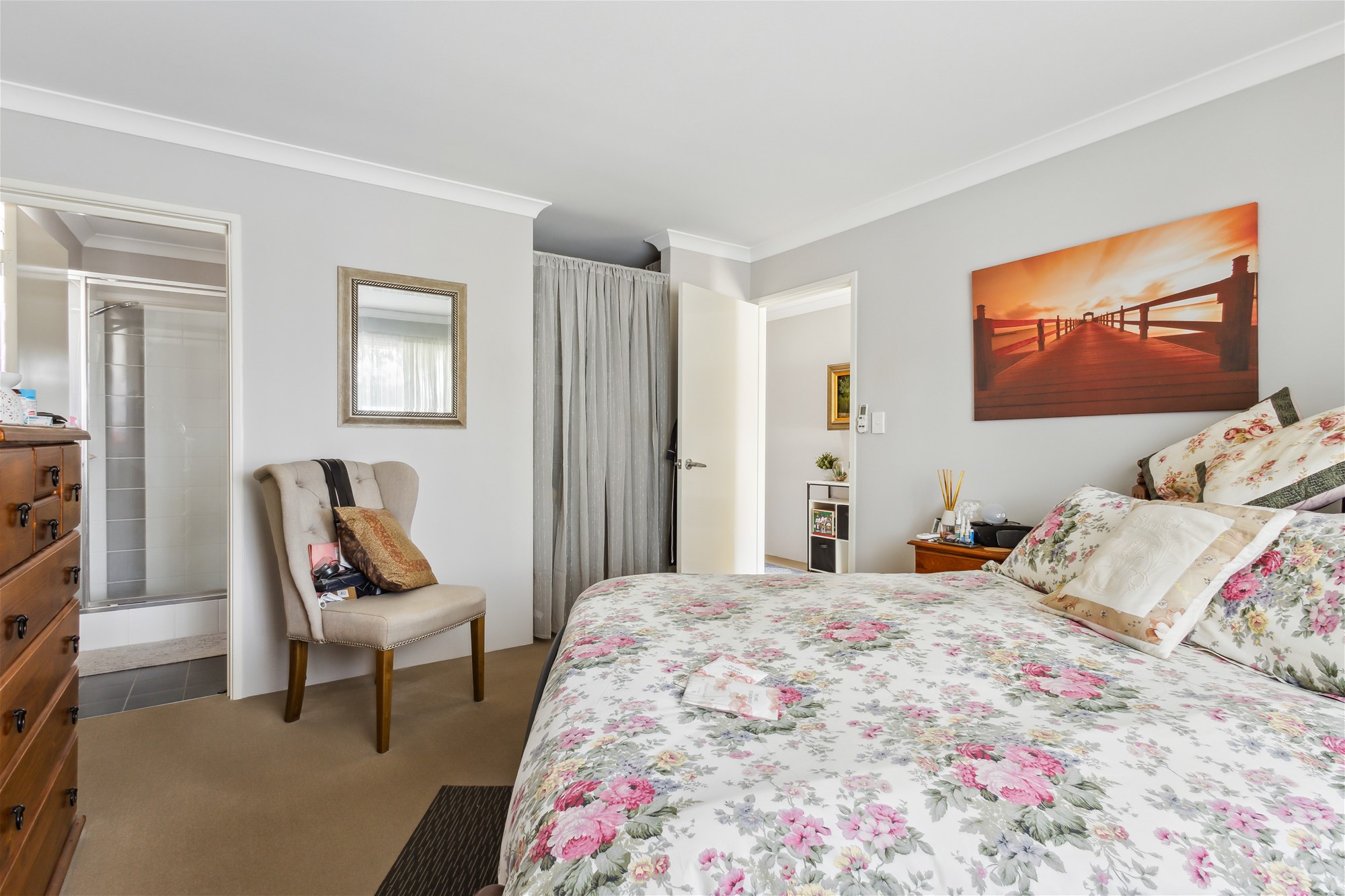 Charming 4 Bedroom Family Home 10