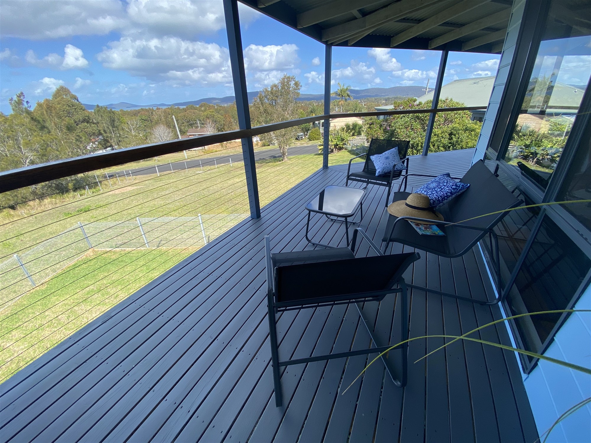 Beach/Lake House with spectacular views 13