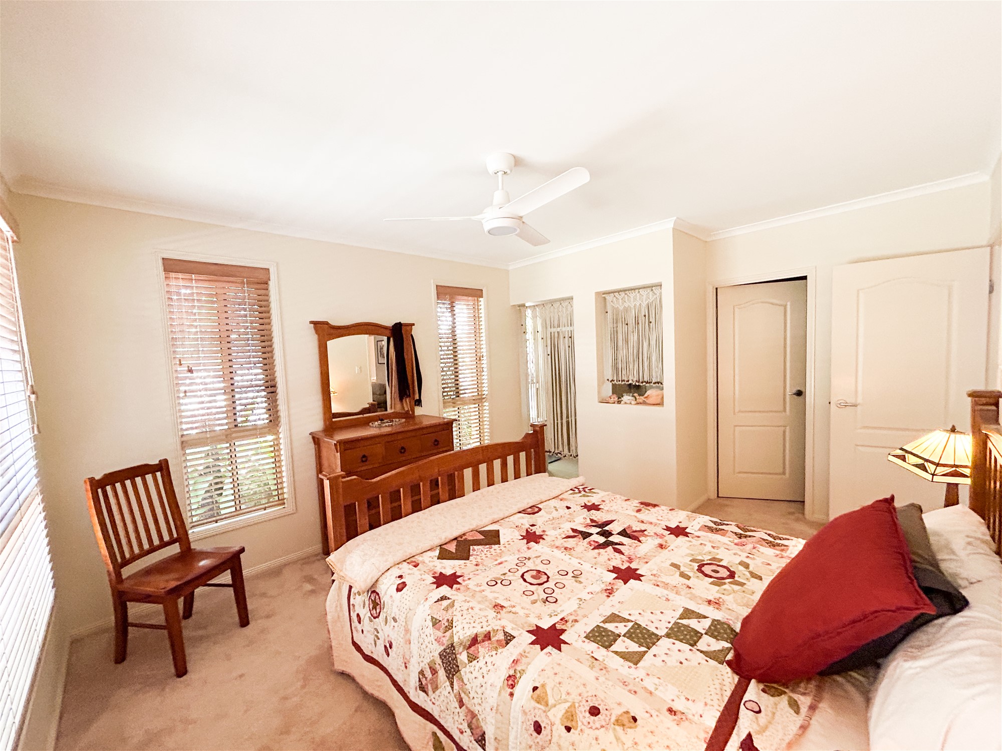 UNDER CONTRACT Peaceful and spacious 12