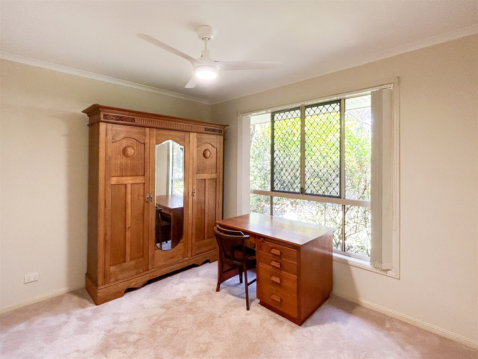 UNDER CONTRACT Peaceful and spacious 14