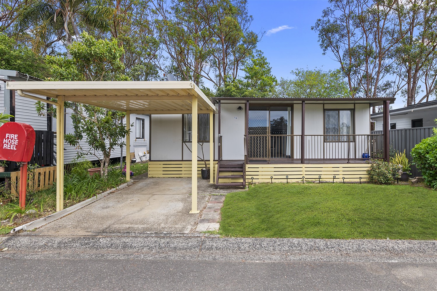 UNDER CONTRACT – DEPOSIT TAKEN 5