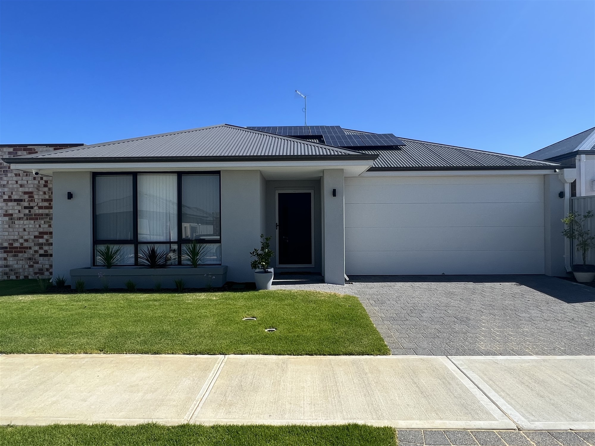 “Spectacular Family Home in Prime Location in Piara Waters!”
