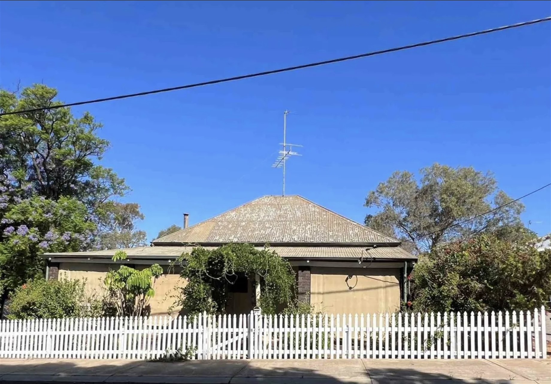 Delightful Toodyay Townsite Character Home 45 minutes Midland