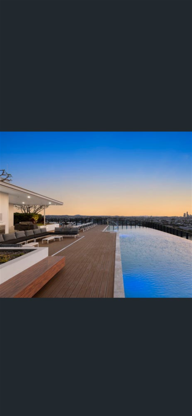 Riverside Elegant Living: Portside 2-Bed/2 38