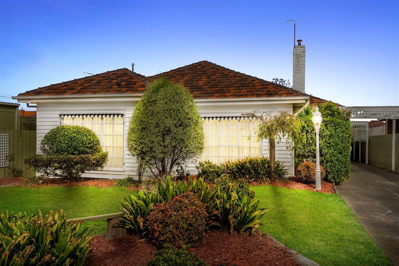 Plans & Permits Approved For 2 x 34sq Luxury Townhouses, only 8km from the Melbourne CBD