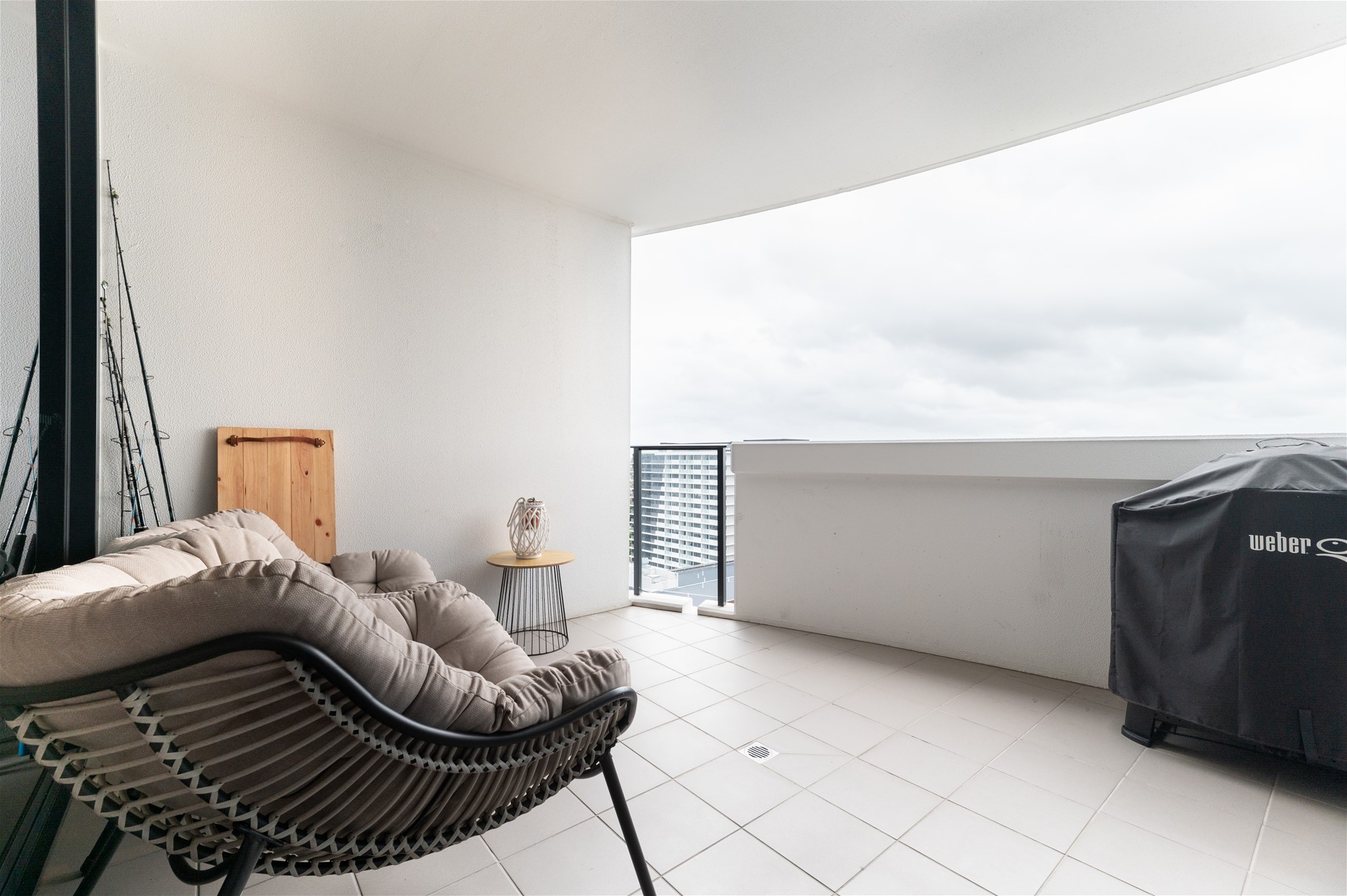Riverside Elegant Living: Portside 2-Bed/2 20