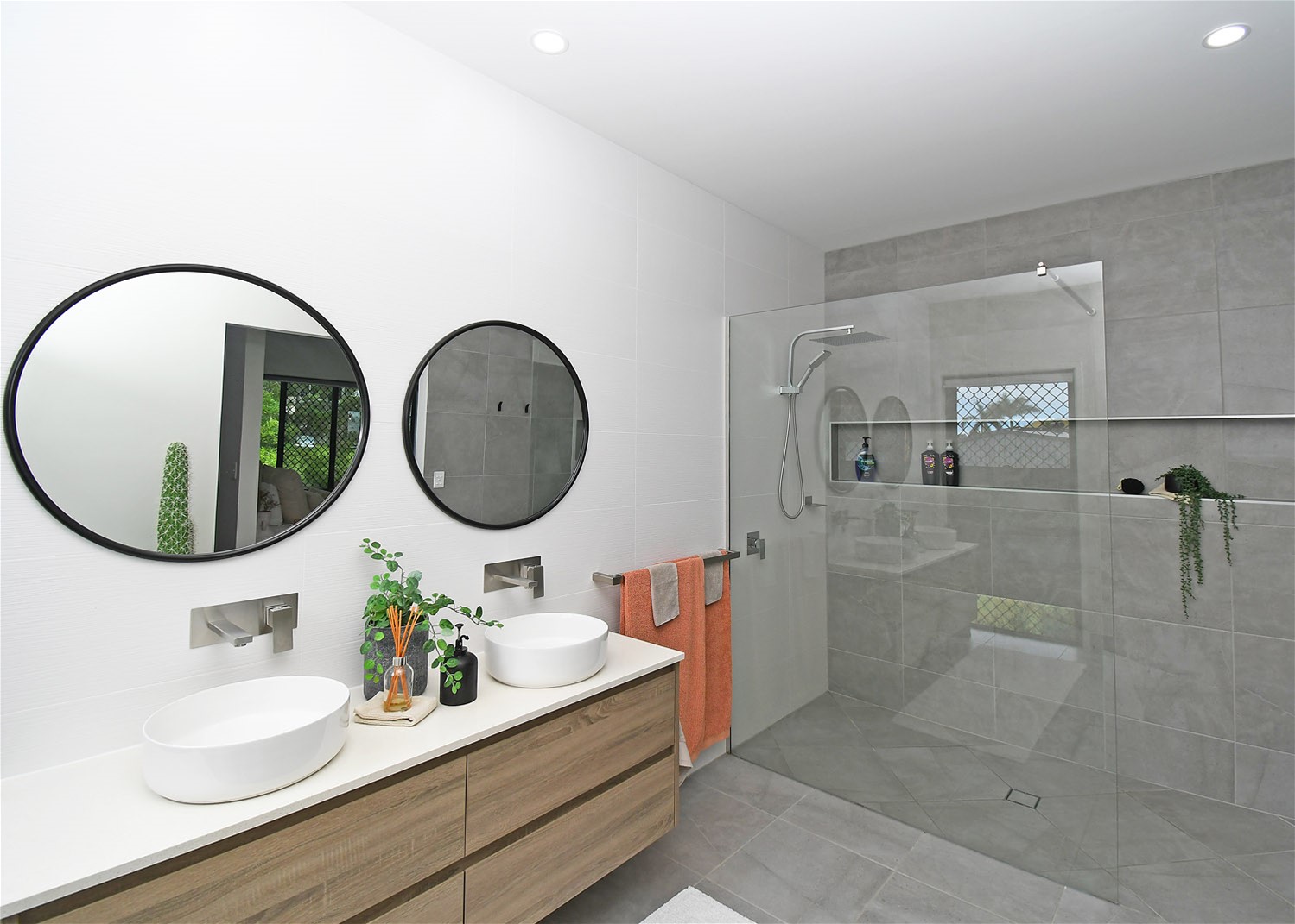 Stunning 3 bedroom home with 12