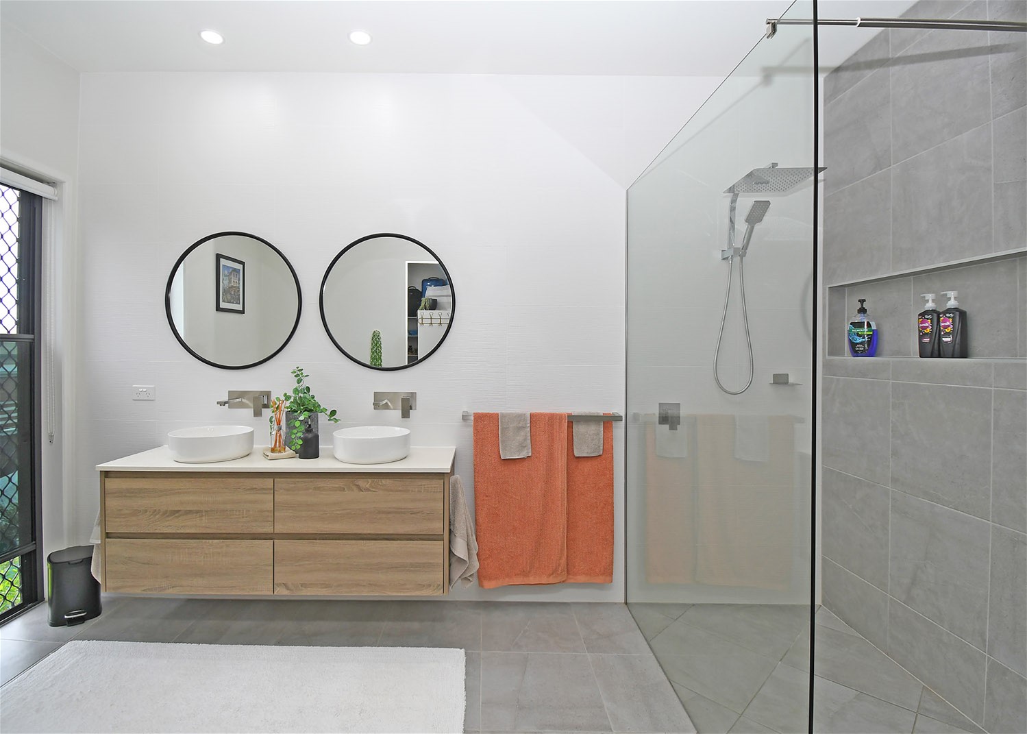Stunning 3 bedroom home with 11