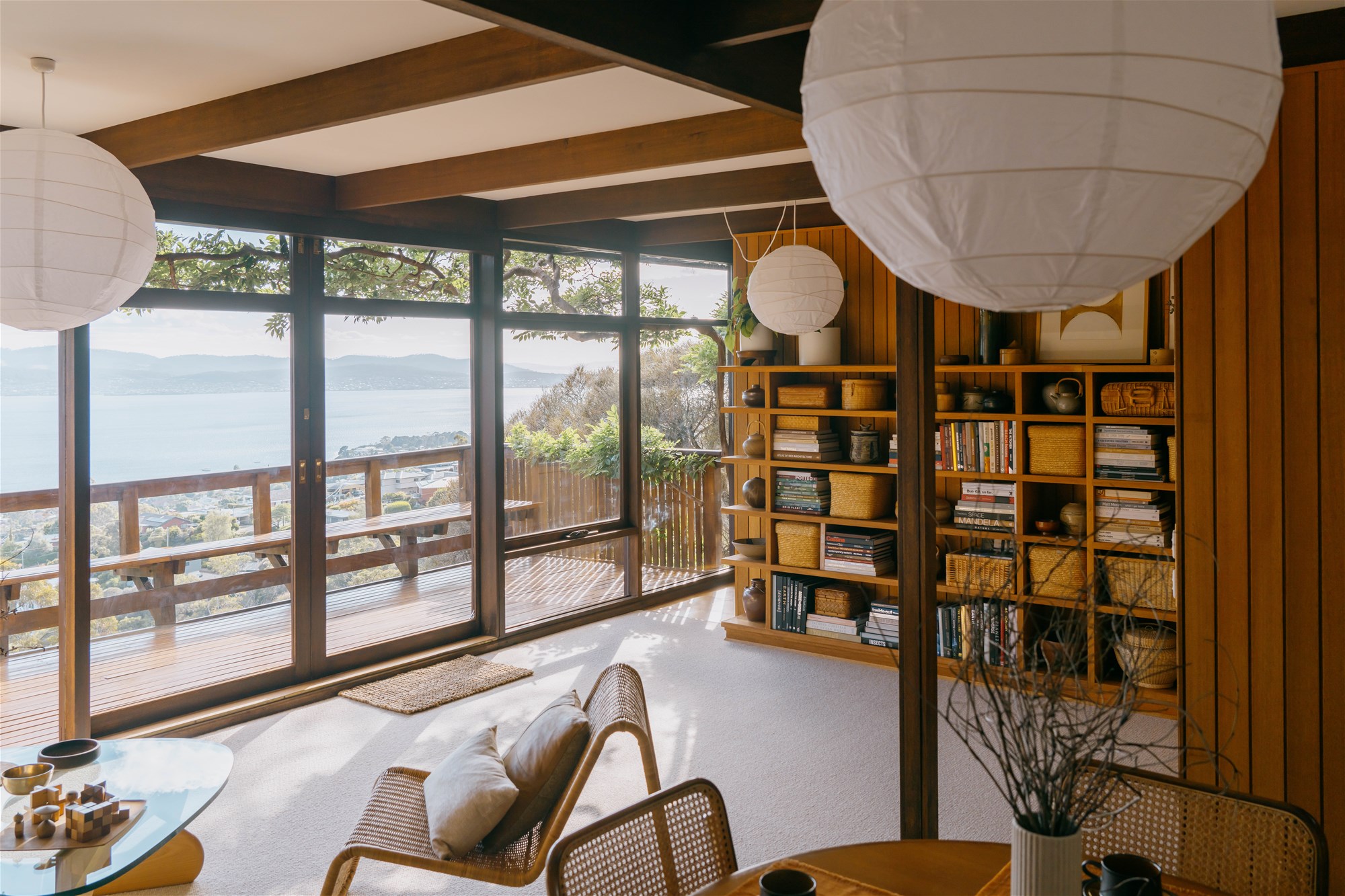 SUBURBAN ZEN – DISTINCTIVE ARCHITECTURE 7