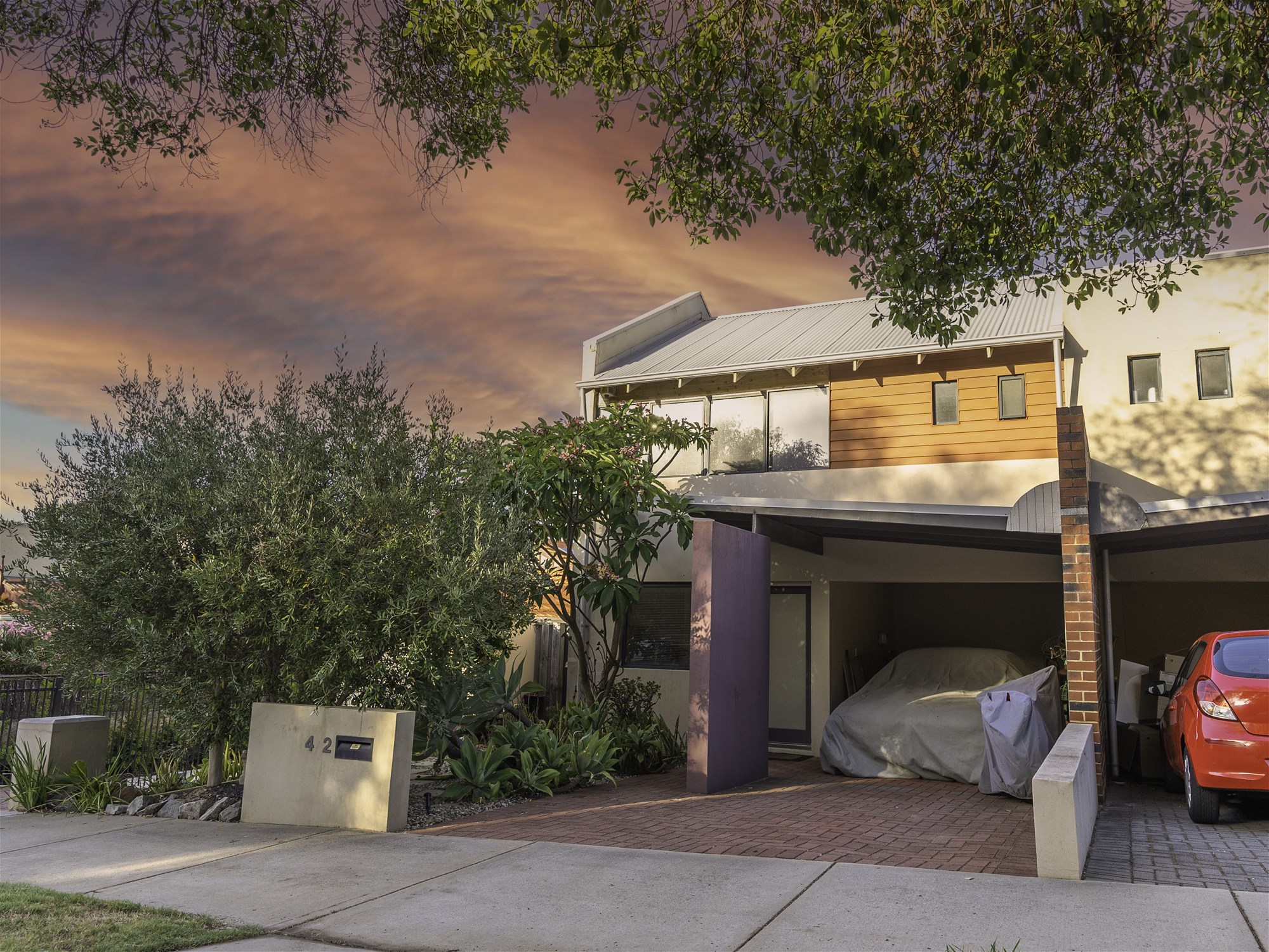 Under offer – DREAMY INNER-CITY 2