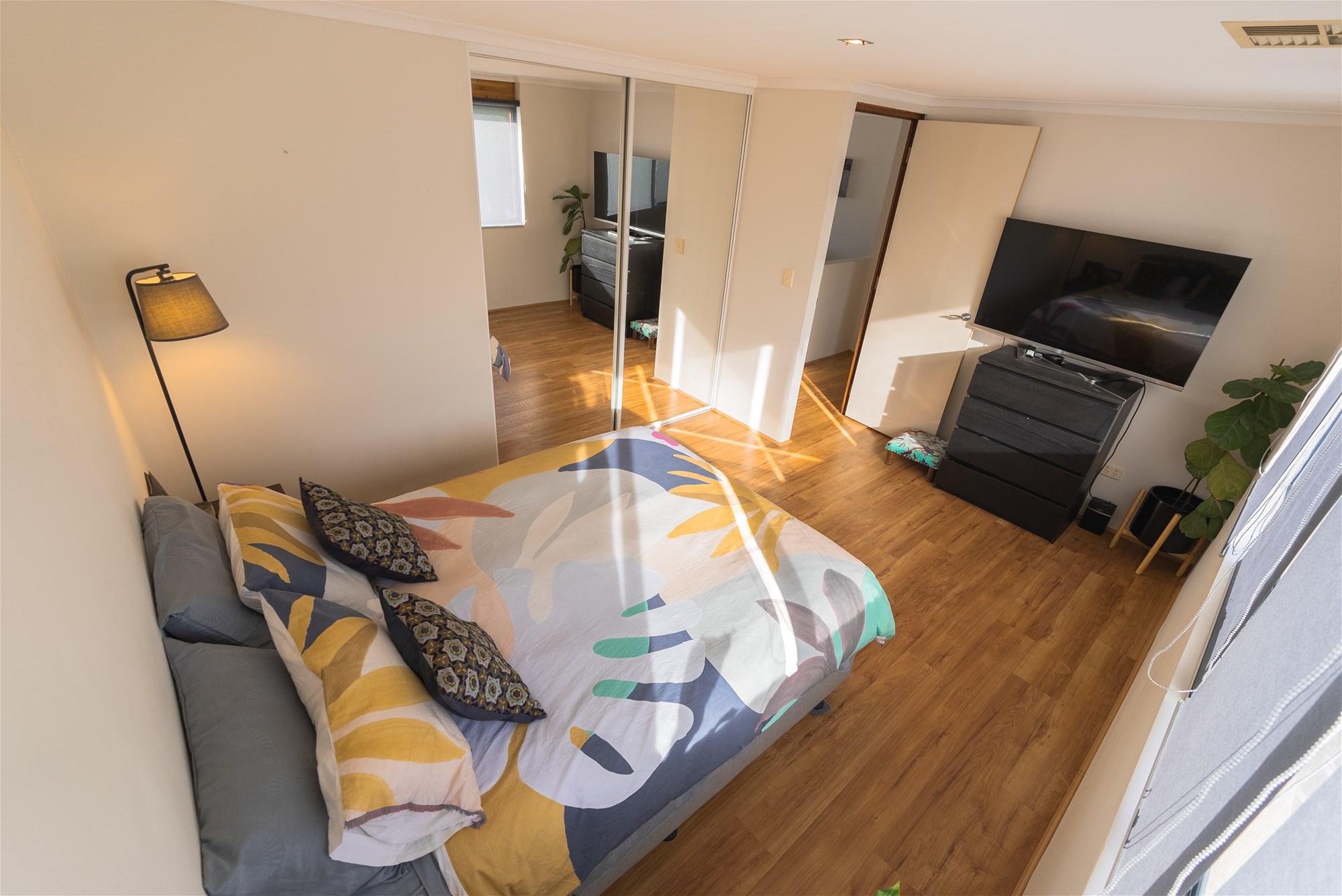 Under offer – DREAMY INNER-CITY 13