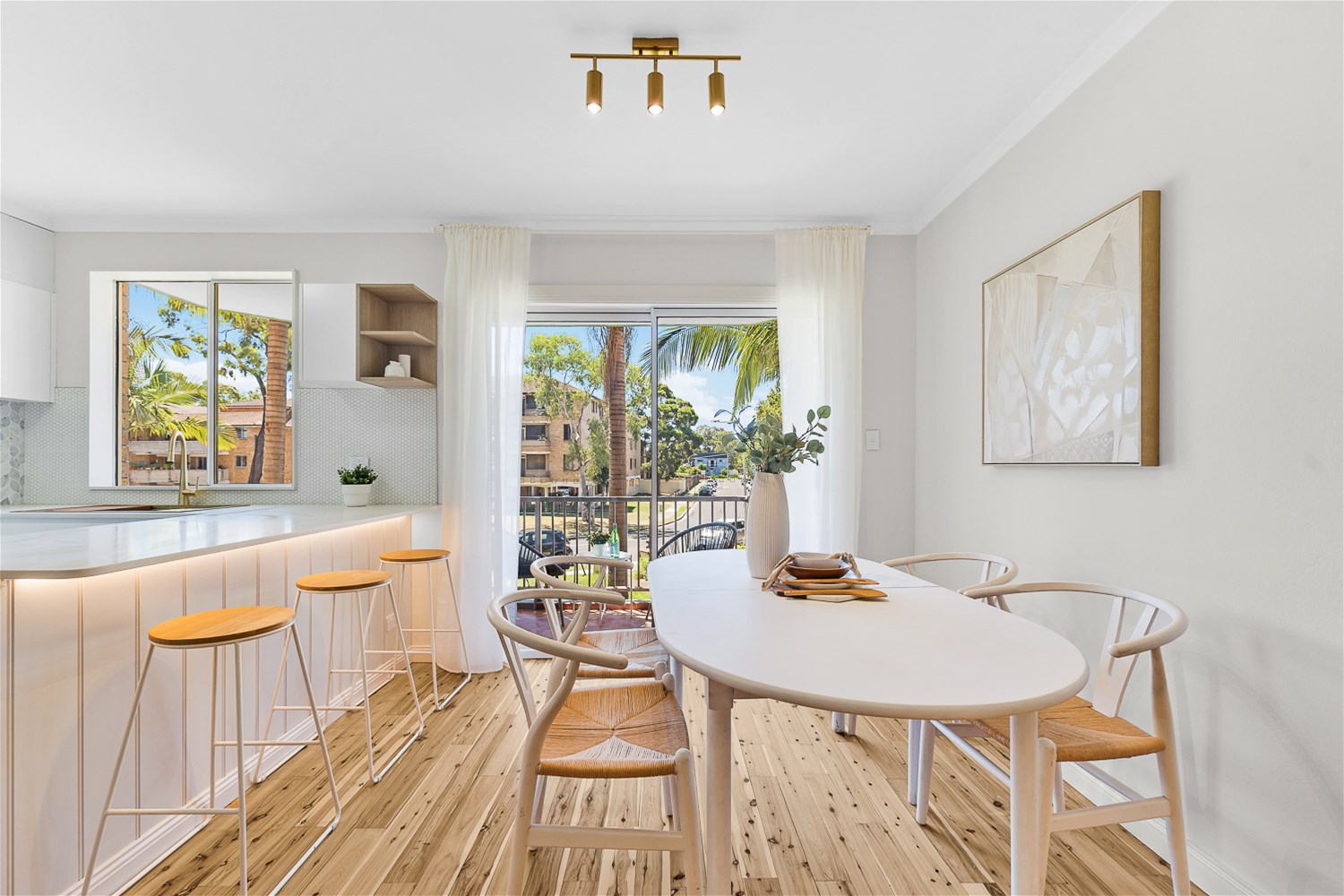 Light & Airy FIRSTFLOOR like 2