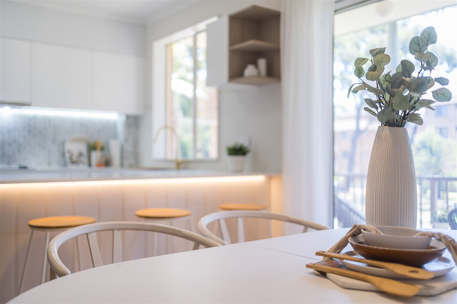 Light & Airy FIRSTFLOOR like 4