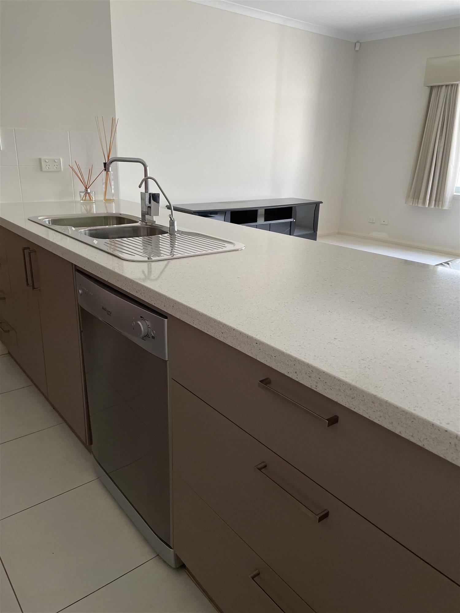 45 Baler Court Hammond Park 7