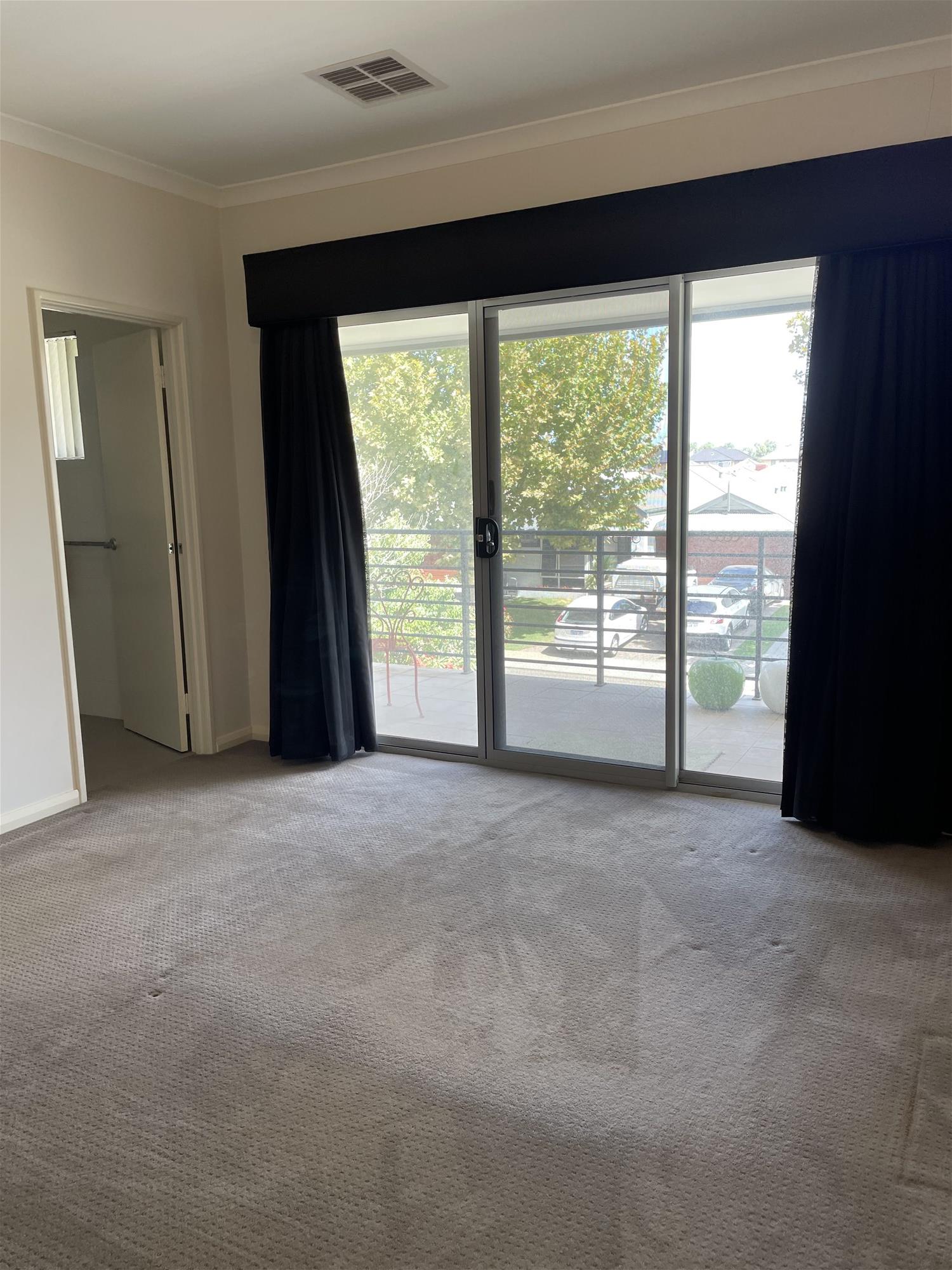 45 Baler Court Hammond Park 13