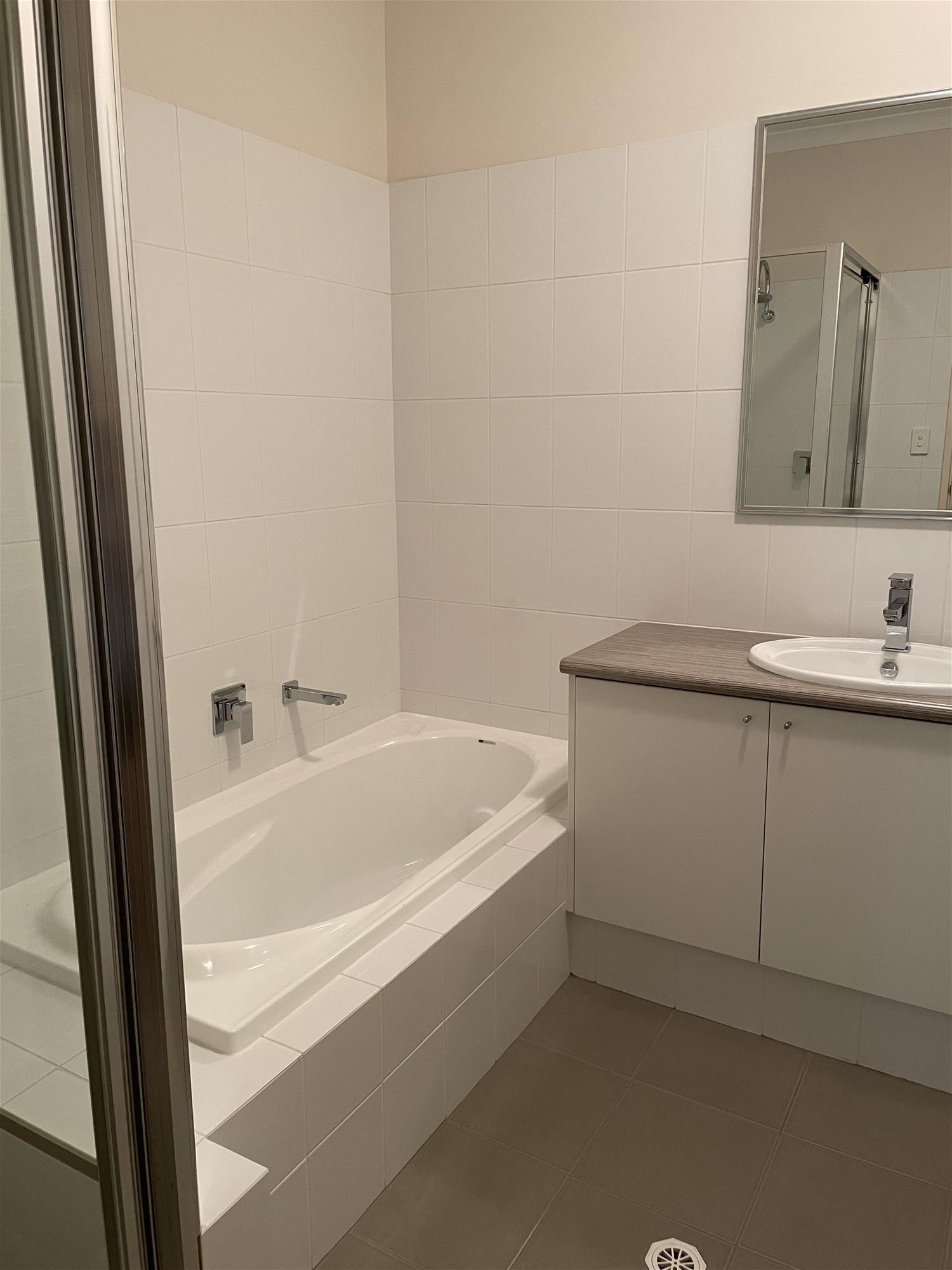 45 Baler Court Hammond Park 17