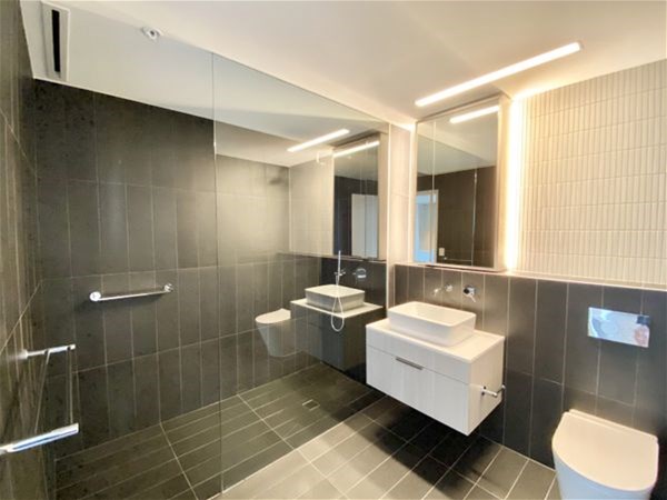 Deluxe Apartment 4