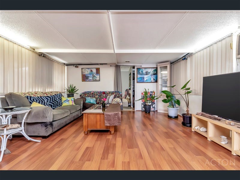 47 Luckhurst Drive 10