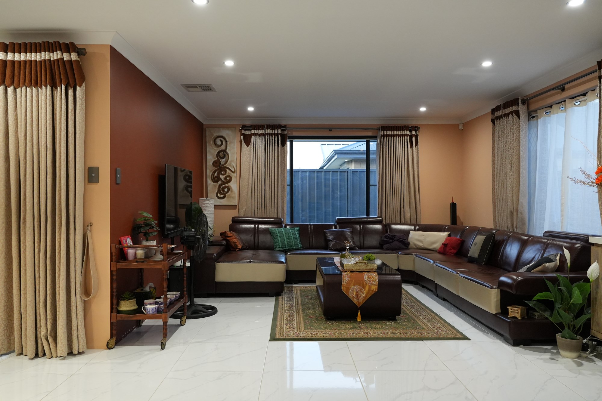 Exquisite luxury – Unparalleled entertainment 42